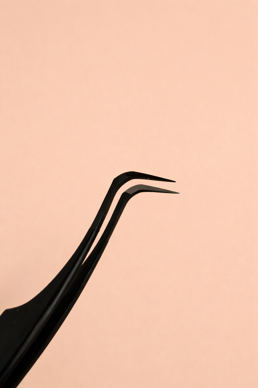 Volume-Midnight Collection tweezers